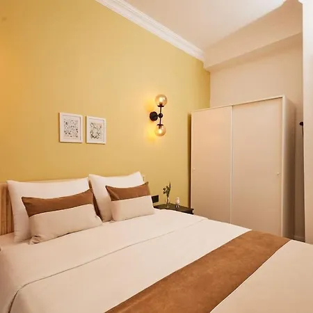 Renovated 2br Near Galata Tower 3 *