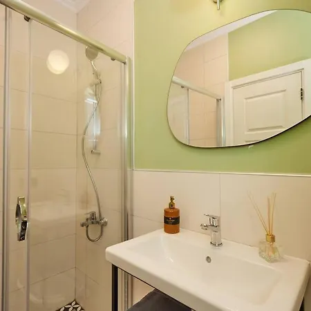 Renovated 2br Near Galata Tower 3